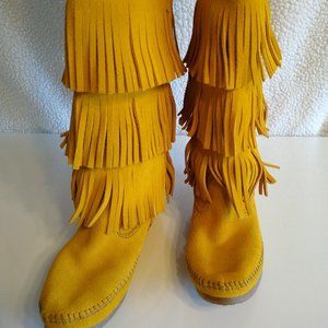 Minnetonka golden yellow suede fringe boots
